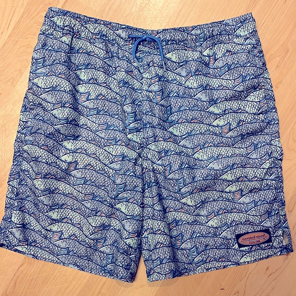 Vineyard Vines original - Boys swim trunks size 16 (large).